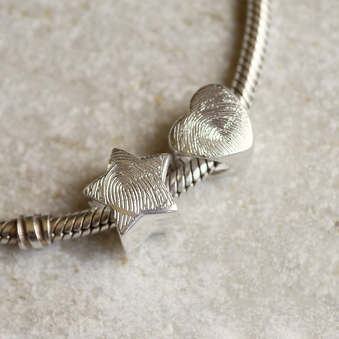 pandora fingerprint charm